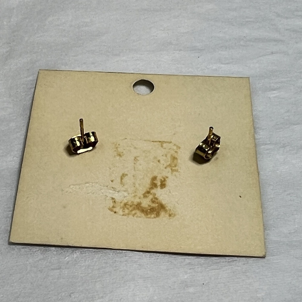 Vintage letter B Contempra Stud Gold Earrings Monogram NOS - Picture 3 of 4